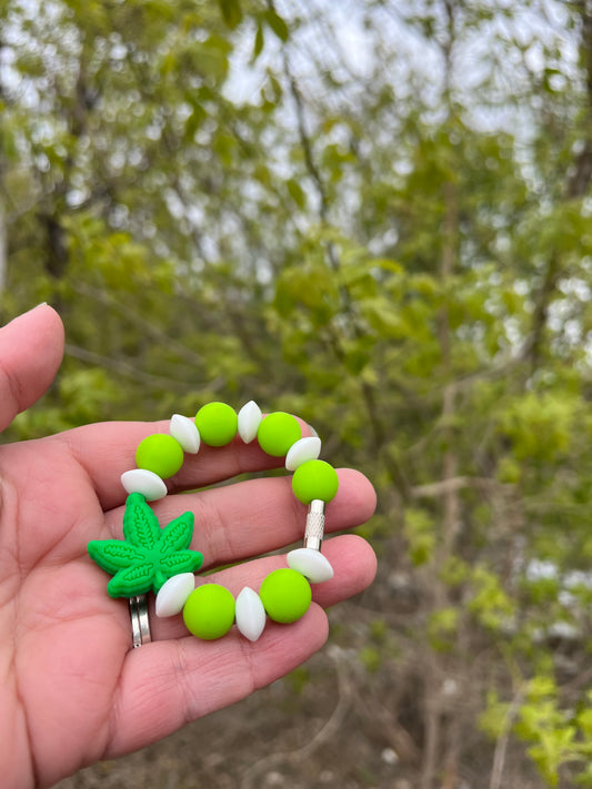 Weed Leaf Charmed Cable Ring 2